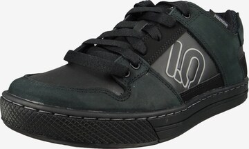 ADIDAS PERFORMANCE Sportschuh in Black: front