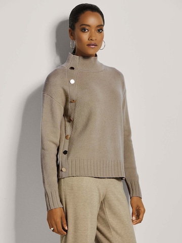 Pull-over MADELEINE en marron : devant