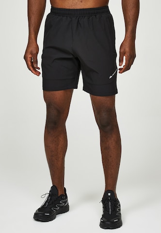 regular Pantaloni sportivi 'Form Woven' di MONTERRAIN in nero: frontale