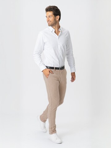 TEESHOPPEN Regular Trousers ' Performance ' in Beige: side