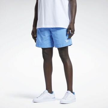 Reebok Regular Shorts 'Vector' in Blau: predná strana