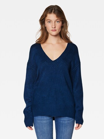 Mavi Sweater in Blue: front