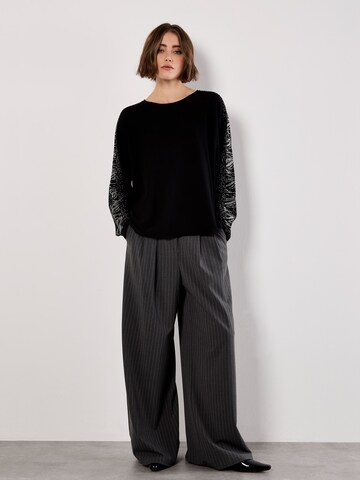 Pull-over ' ' Apricot en noir