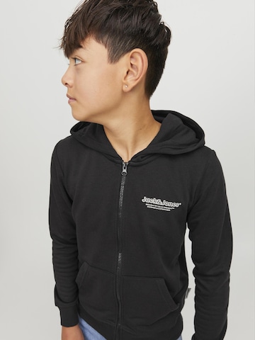 Jack & Jones Junior Zip-Up Hoodie 'Lakewood' in Black