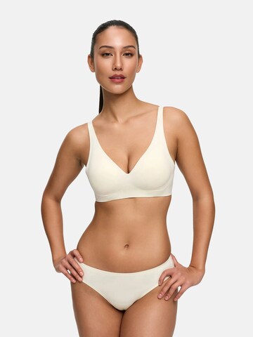 cfab (formerly creamy fabrics) String 'Tanga mit Spitze'‌‌‌‌‌‌‌ in Weiß