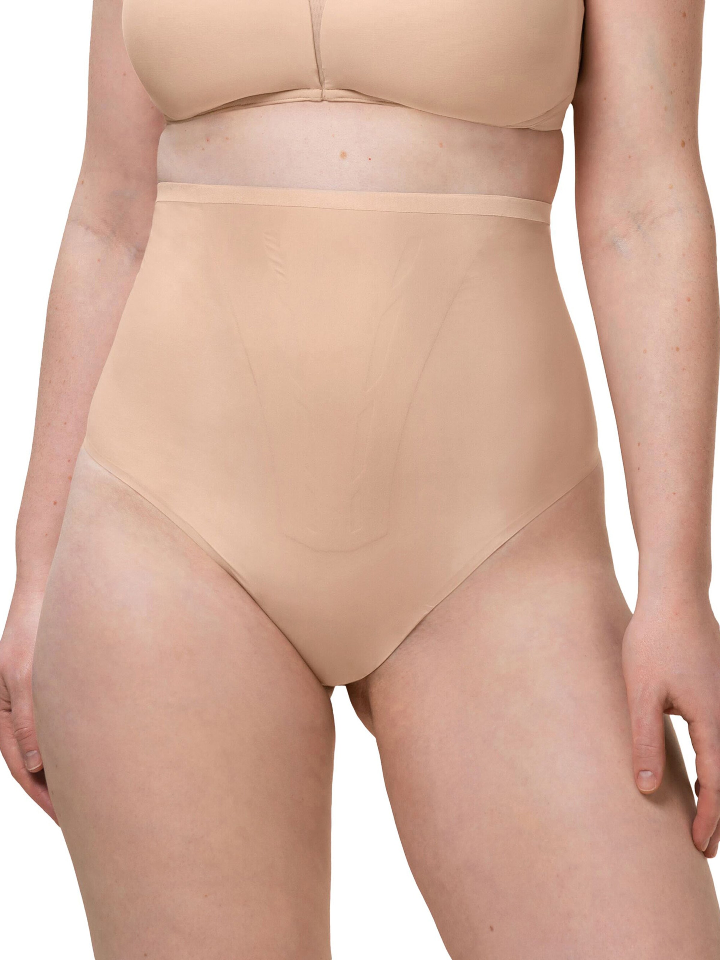 TRIUMPH - Cueca modeladora ' Triumph Shape Smart Highwaist ' em bege: frente