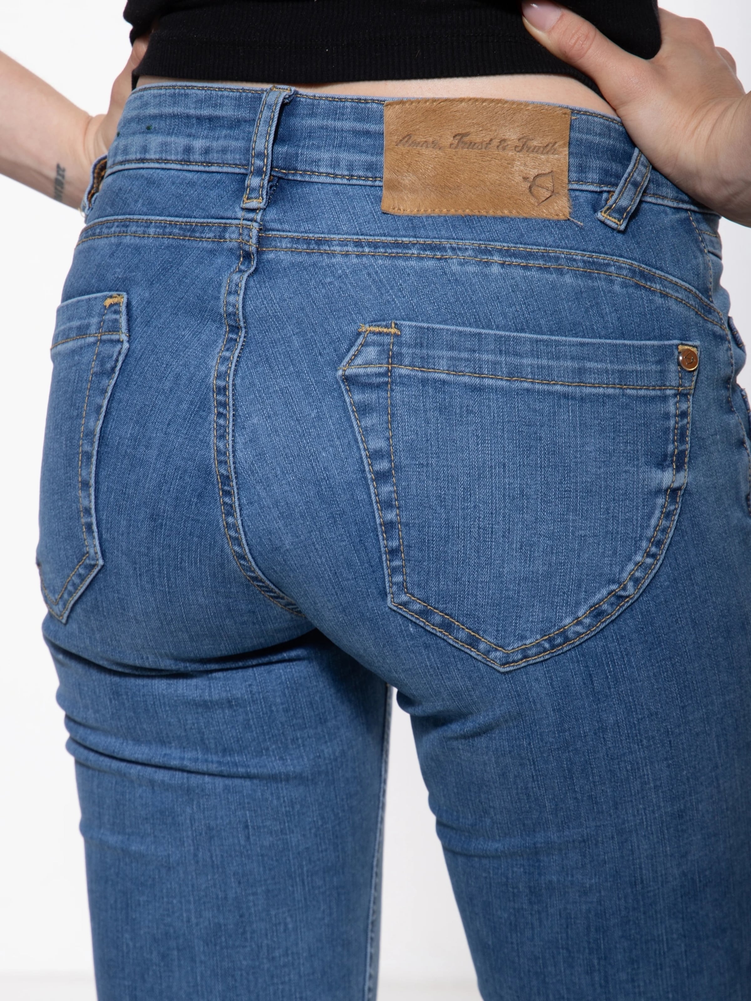 Amor, Trust & Truth Slim fit Jeans 'Zoe' in Blue