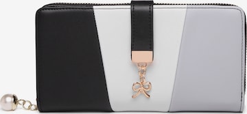 Miss Lulu Wallet in White: front