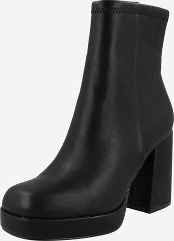 STEVE MADDEN Bootie 'Kaleb' in Black: front