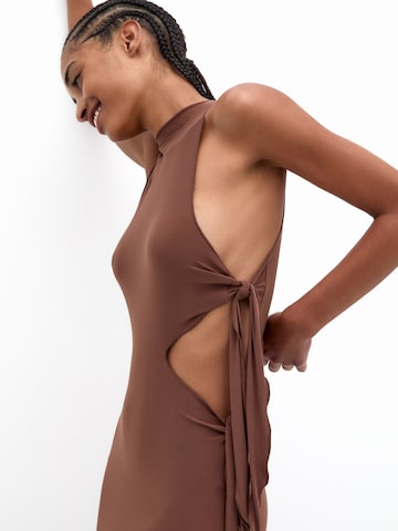 Abito di Pull&Bear in marrone