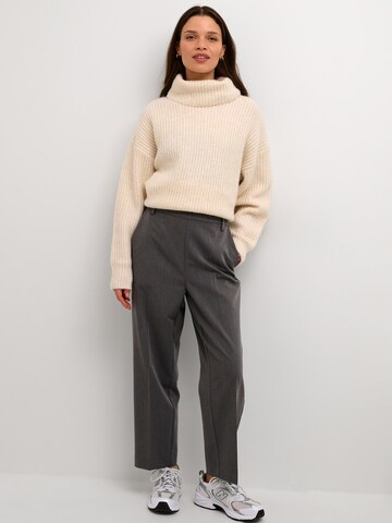 Kaffe Regular Pleated Pants 'Sakura' in Grey