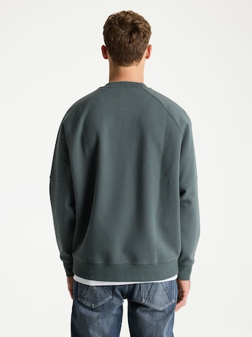 CHASIN' Sweatshirt in Green