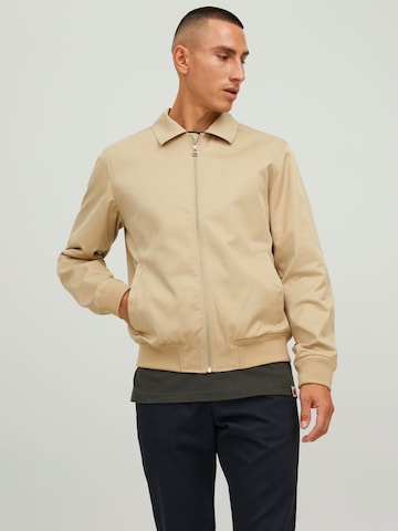 R.D.D. ROYAL DENIM DIVISION Between-Season Jacket 'Luis' in Beige: front