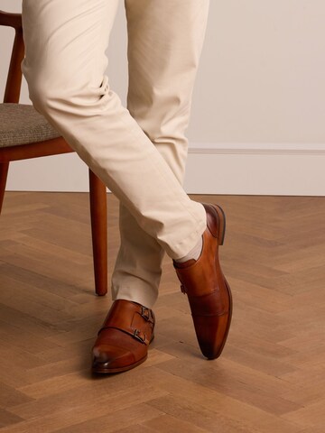 Chaussure basse MANFIELD en marron