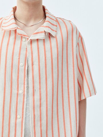 VAMOS CLO Comfort fit Button Up Shirt in Beige