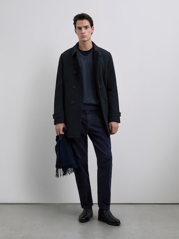 Scalpers Sweater in Blue: front