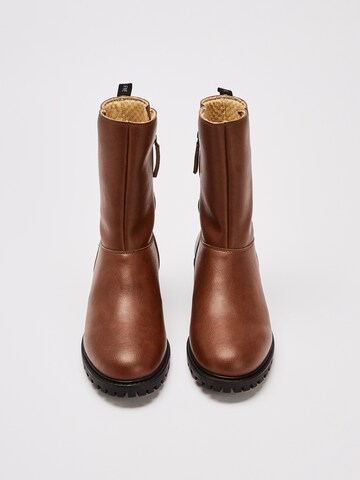 NINE TO FIVE Boots 'Mala' in Brown