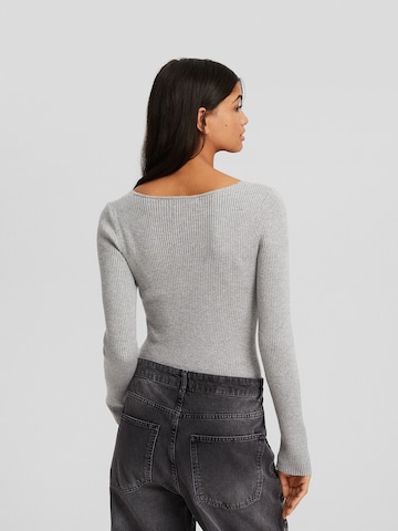 Bershka Shirtbody in Grau