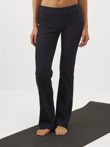 évasé Pantalon de sport 'ONPFOLD' ONLY PLAY en bleu : devant