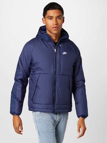 Nike Sportswear Weatherproof jacket in Blue: front