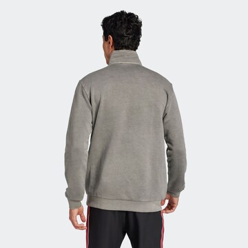 ADIDAS ORIGINALS - Sudadera 'Manchester United Terrace Icons' en gris