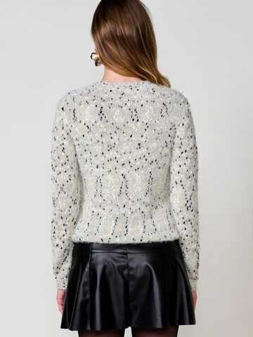 KOROSHI Пуловер в бяло