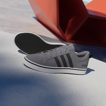Sneaker low 'VS Pace 2.0' de la ADIDAS SPORTSWEAR pe gri