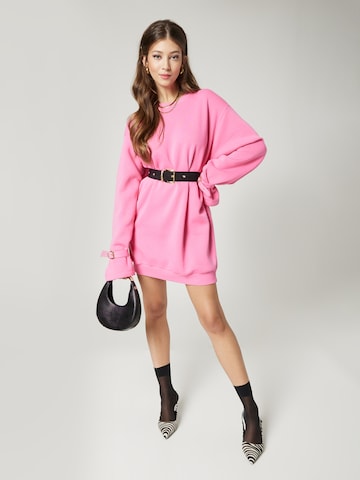 Hoermanseder x About You Dress 'Ashley' in Pink