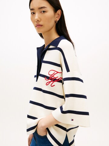 TOMMY HILFIGER Sweater in Beige