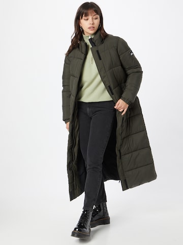 Cappotto invernale 'Touchline' di Superdry in verde