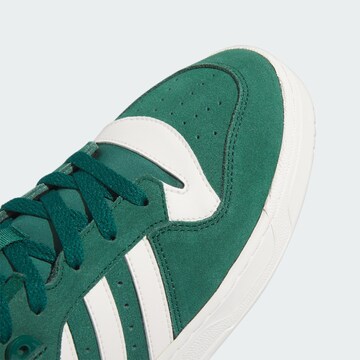 ADIDAS ORIGINALS Låg sneaker 'Rivalry' i grön