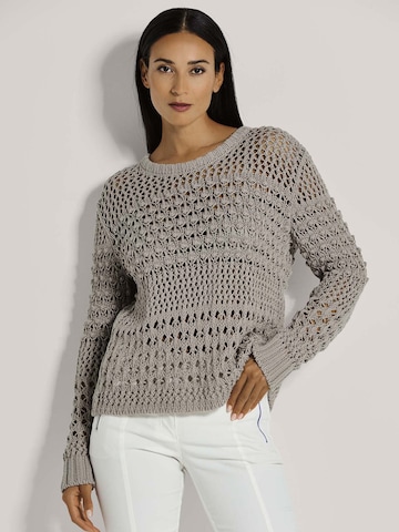 MADELEINE Pullover in Braun: Vorderseite