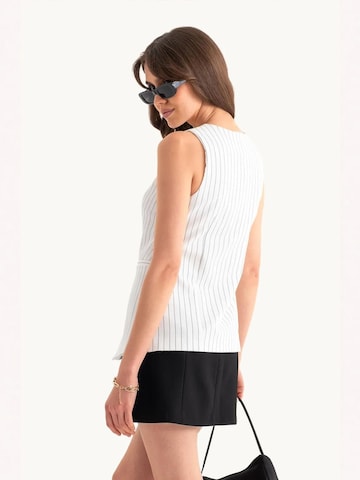 Gilet da completo di Hiccup in bianco