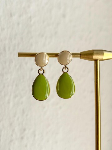 Kamakula Earrings 'Enamel Teardrop' in Beige