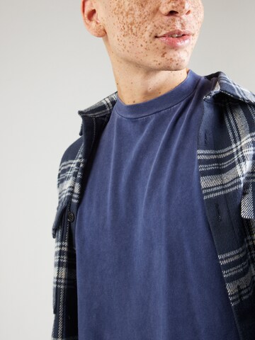 Abercrombie & Fitch T-Shirt 'ESSENTIAL' in Blau