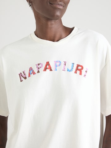 NAPAPIJRI - Camiseta 'S-HYTTE' en blanco