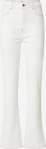 RÆRE by Lorena Rae Flared Jeans 'Ela' in White: front