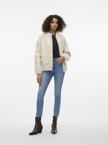 VERO MODA Tussenjas 'Amber' in Beige