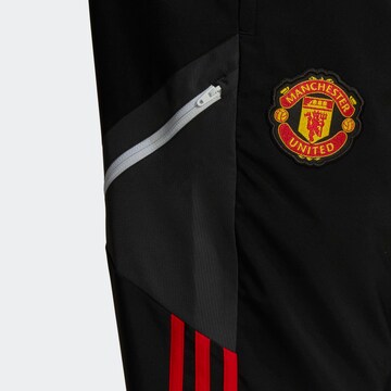 Effilé Pantalon de sport 'Manchester United Presentation' ADIDAS SPORTSWEAR en noir