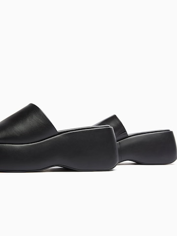 Mule Bershka en noir