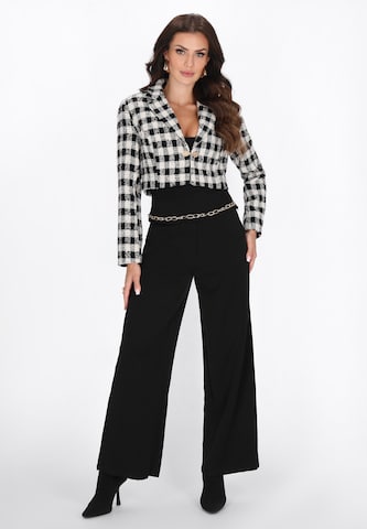 faina - Blazer em preto