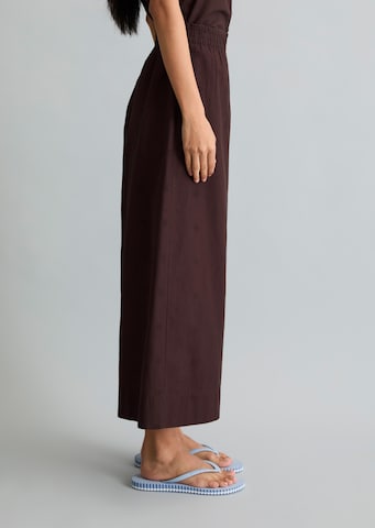 Marc O'Polo DENIM Loosefit Hose in Rot