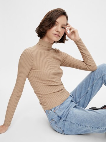 PIECES Pullover 'Crista' in Braun