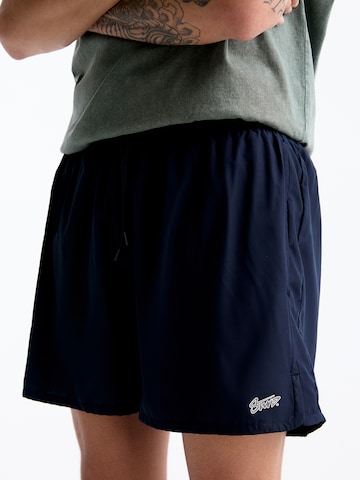 Pull&Bear Swimming shorts in Blue