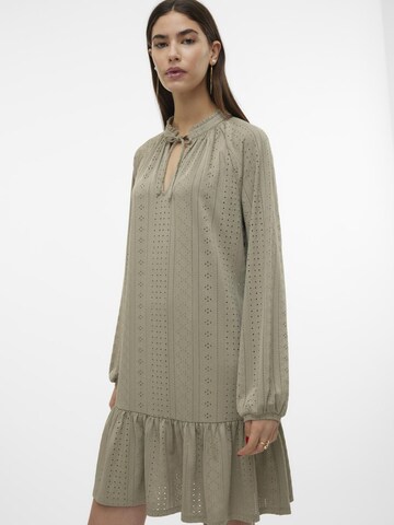 VERO MODA Sukienka w kolorze zielony