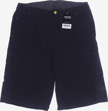 THE NORTH FACE Shorts in L in Black: front