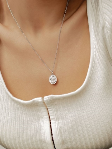 Collana 'Artist' di Hey Happiness in argento: frontale