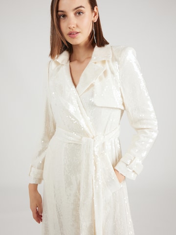 Karen Millen Přechodný kabát – bílá