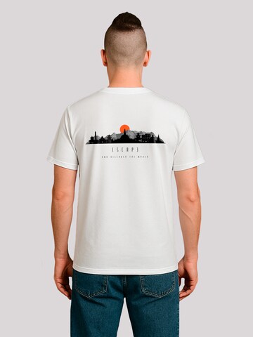 T-Shirt 'Escape Discover the World Asian Town' F4NT4STIC en blanc : devant
