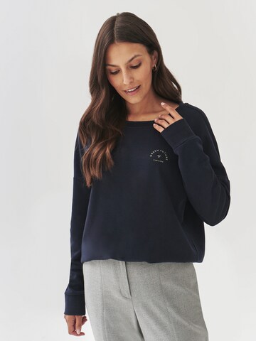Sweat-shirt 'YOLANDA' TATUUM en bleu : devant